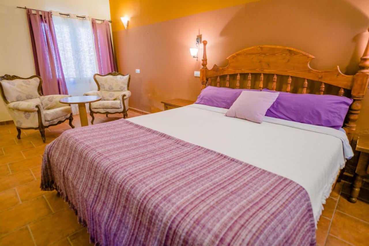 Hotel Rural Huerto Viejo Tesejerague Exterior photo