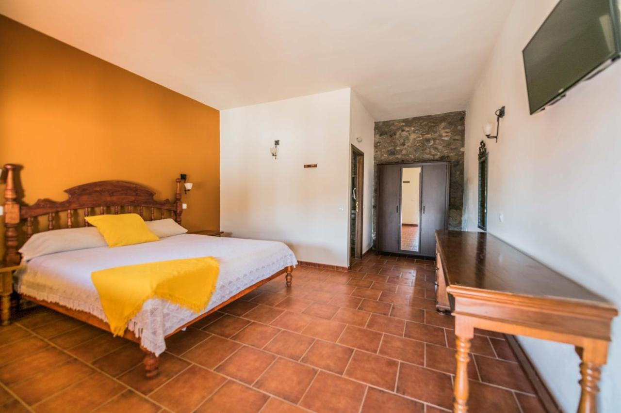 Hotel Rural Huerto Viejo Tesejerague Exterior photo