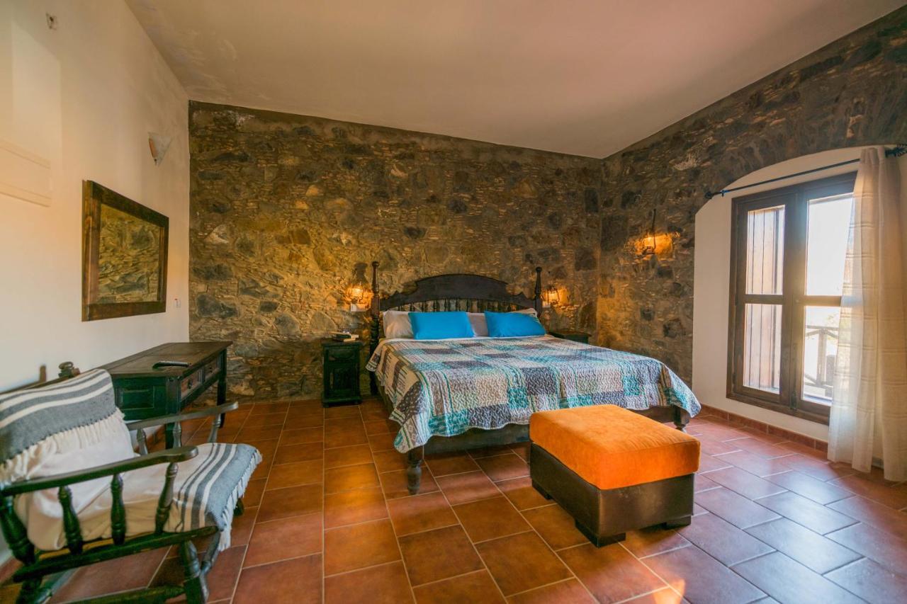 Hotel Rural Huerto Viejo Tesejerague Exterior photo