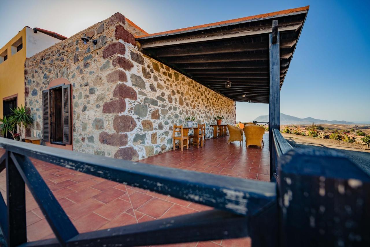 Hotel Rural Huerto Viejo Tesejerague Exterior photo