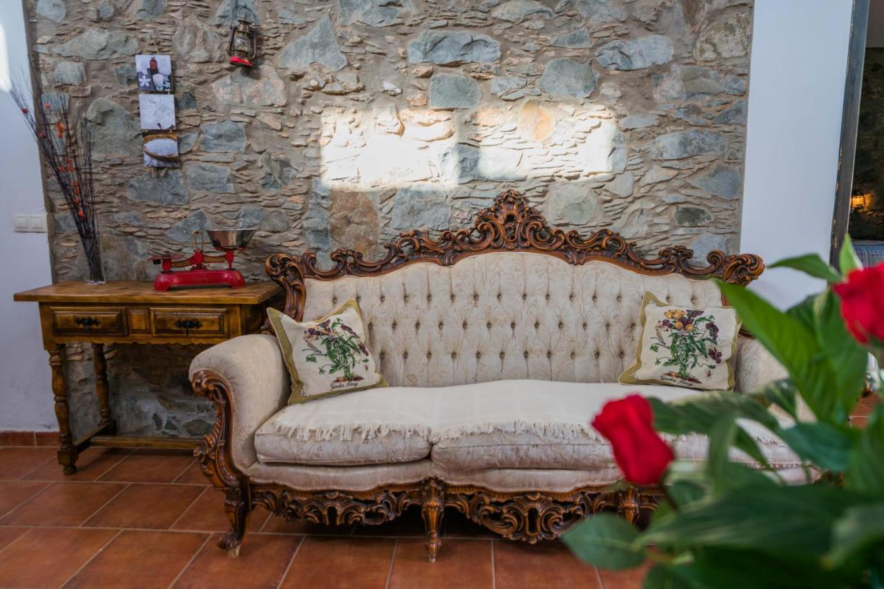 Hotel Rural Huerto Viejo Tesejerague Exterior photo