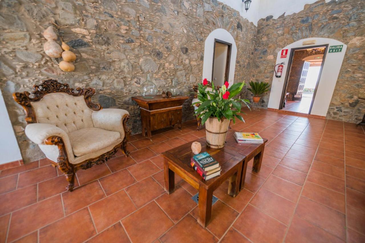 Hotel Rural Huerto Viejo Tesejerague Exterior photo